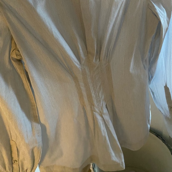 Retro Banana Republic Ruffle Front Blouse - Picture 5 of 9